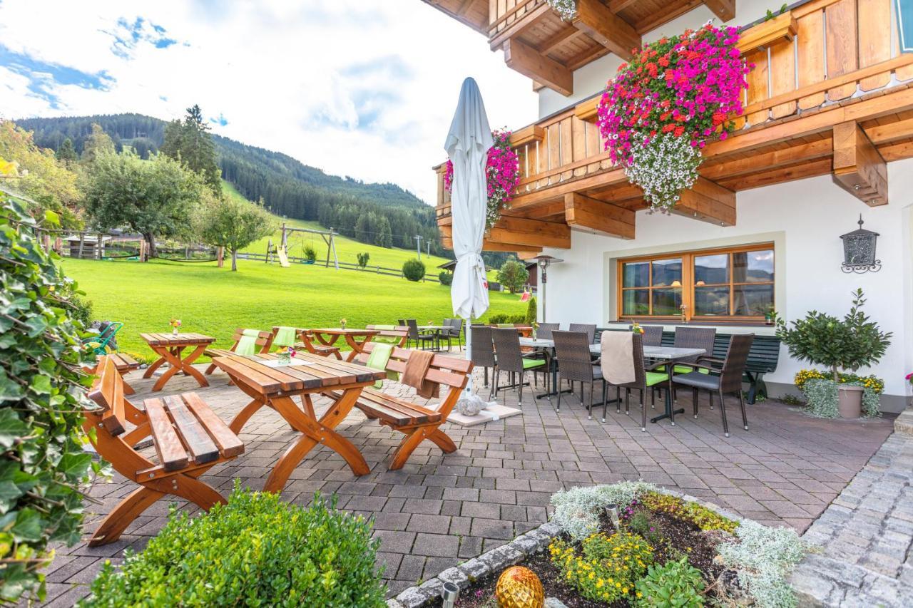 Berggasthof Hinterreit Maria Alm am Steinernen Meer Exterior photo